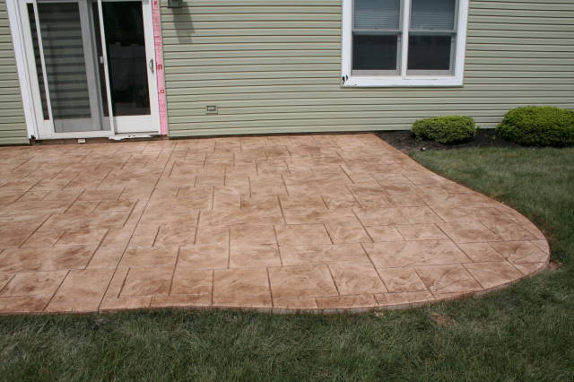 stamped concrete random slate patio in Tinton Falls, NJ